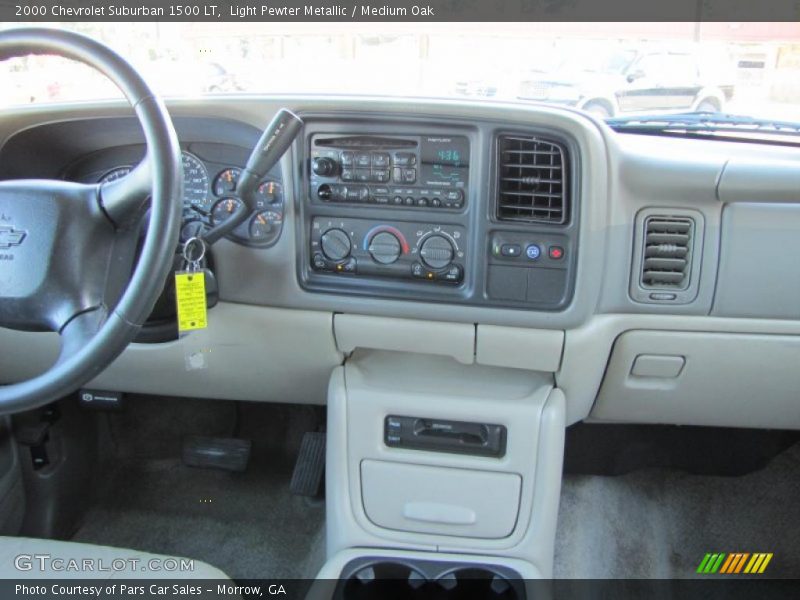 Controls of 2000 Suburban 1500 LT