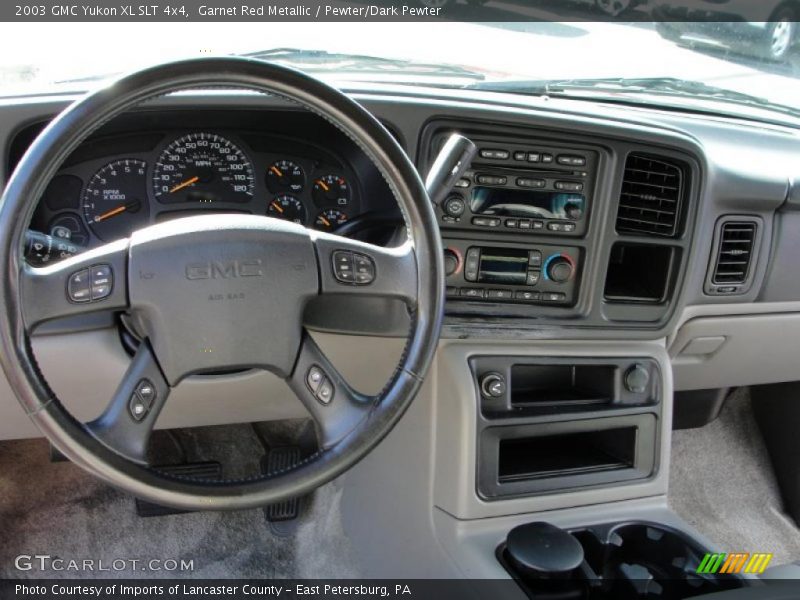 Dashboard of 2003 Yukon XL SLT 4x4