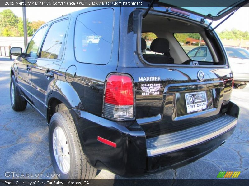 Black / Black/Light Parchment 2005 Mercury Mariner V6 Convenience 4WD