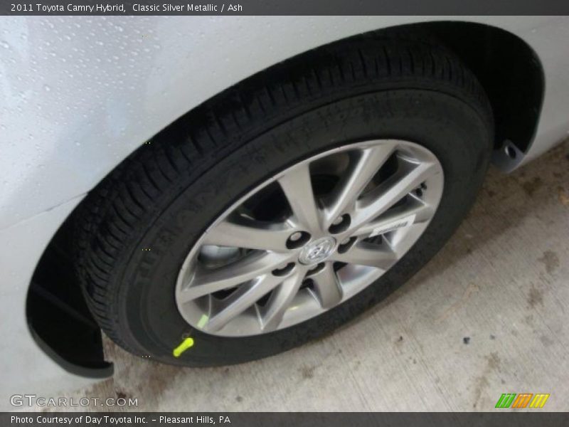 Classic Silver Metallic / Ash 2011 Toyota Camry Hybrid