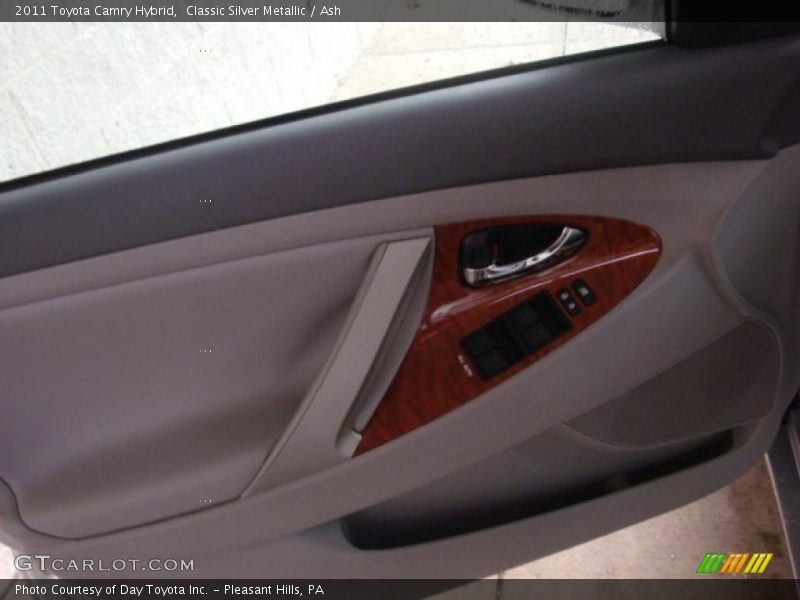 Classic Silver Metallic / Ash 2011 Toyota Camry Hybrid