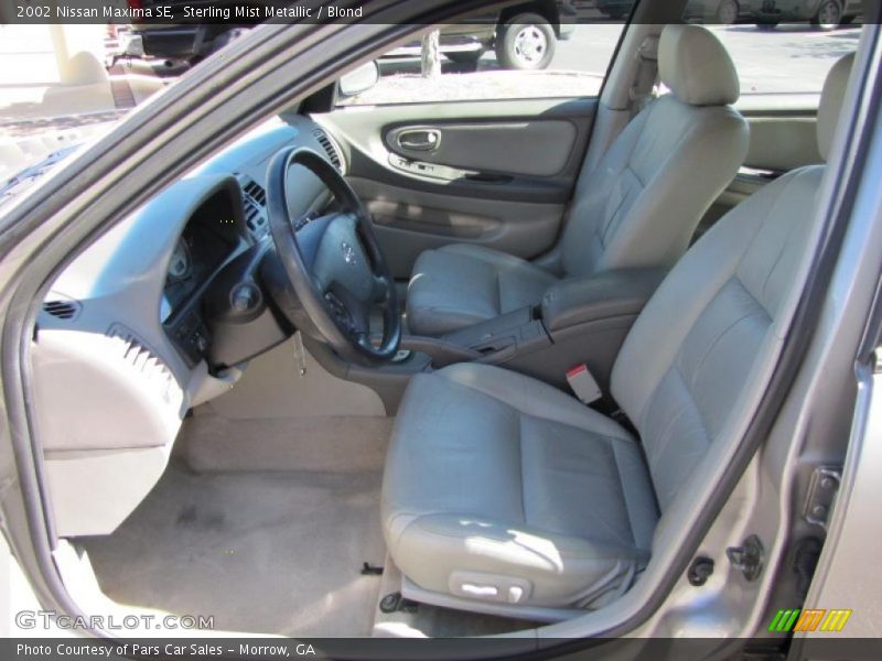 Sterling Mist Metallic / Blond 2002 Nissan Maxima SE