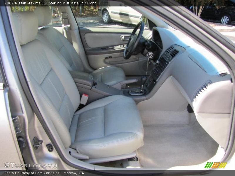Sterling Mist Metallic / Blond 2002 Nissan Maxima SE