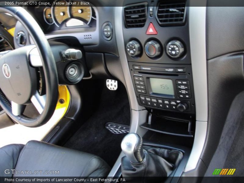 Controls of 2005 GTO Coupe