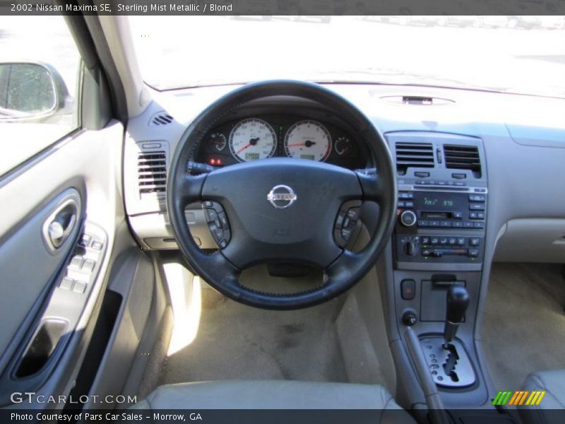 Sterling Mist Metallic / Blond 2002 Nissan Maxima SE