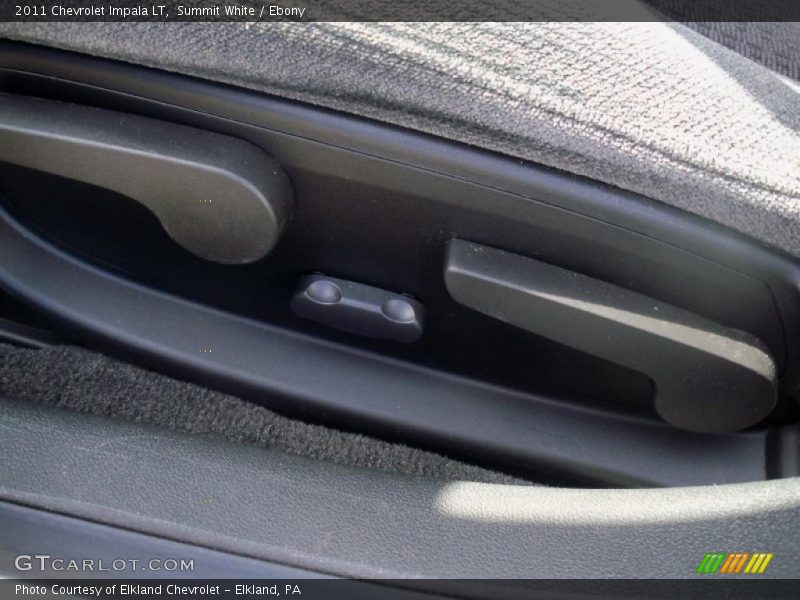 Summit White / Ebony 2011 Chevrolet Impala LT