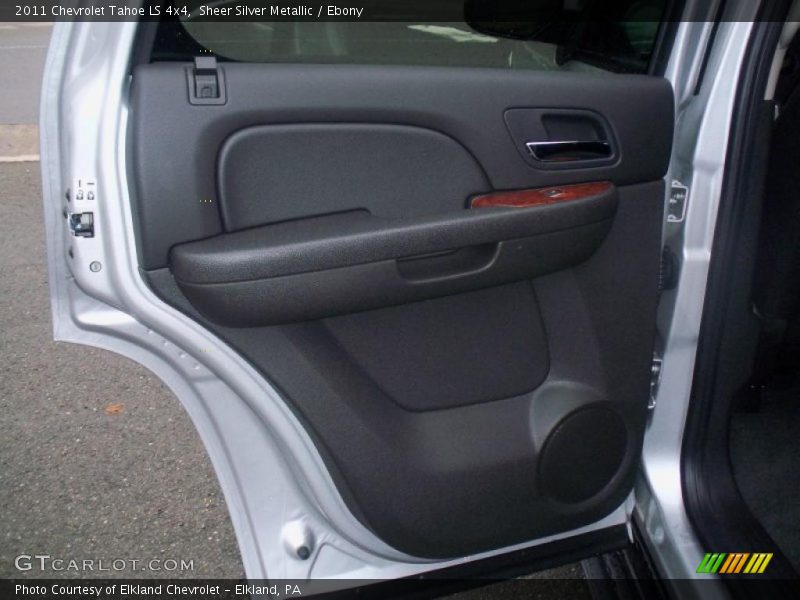 Sheer Silver Metallic / Ebony 2011 Chevrolet Tahoe LS 4x4