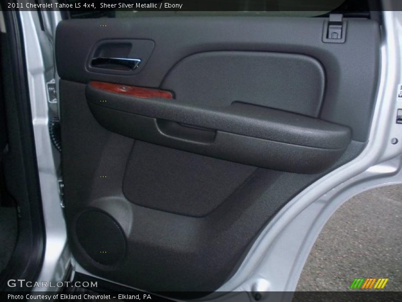  2011 Tahoe LS 4x4 Ebony Interior