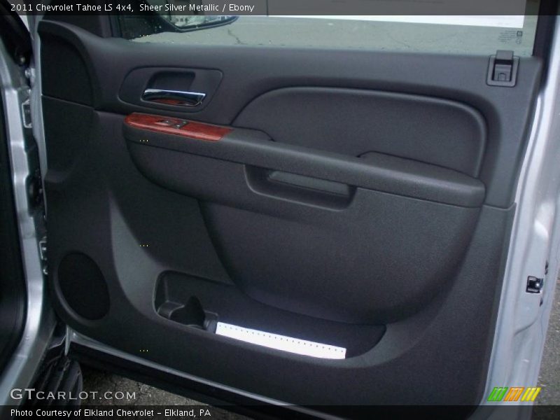Sheer Silver Metallic / Ebony 2011 Chevrolet Tahoe LS 4x4