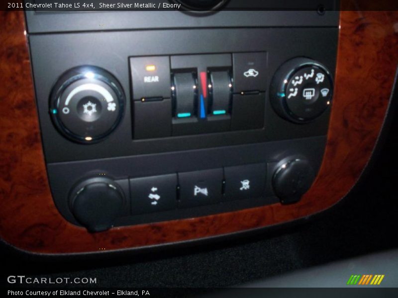 Sheer Silver Metallic / Ebony 2011 Chevrolet Tahoe LS 4x4