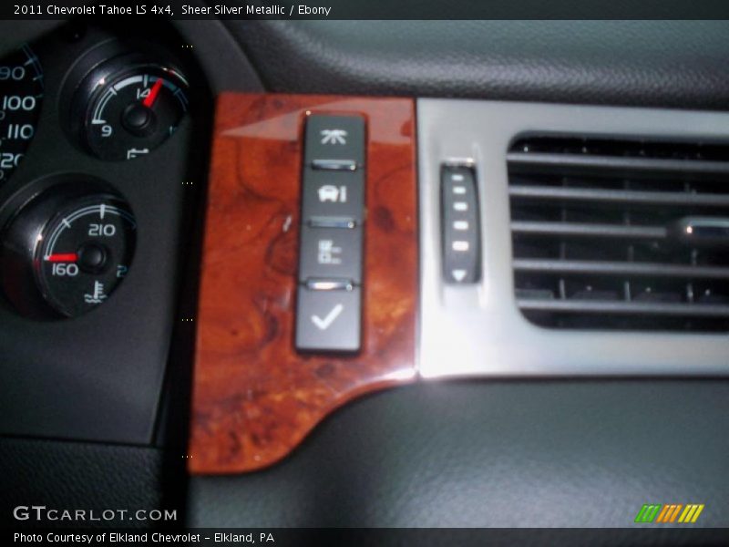 Sheer Silver Metallic / Ebony 2011 Chevrolet Tahoe LS 4x4