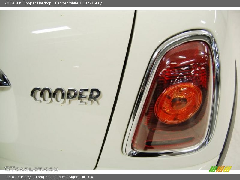 Pepper White / Black/Grey 2009 Mini Cooper Hardtop