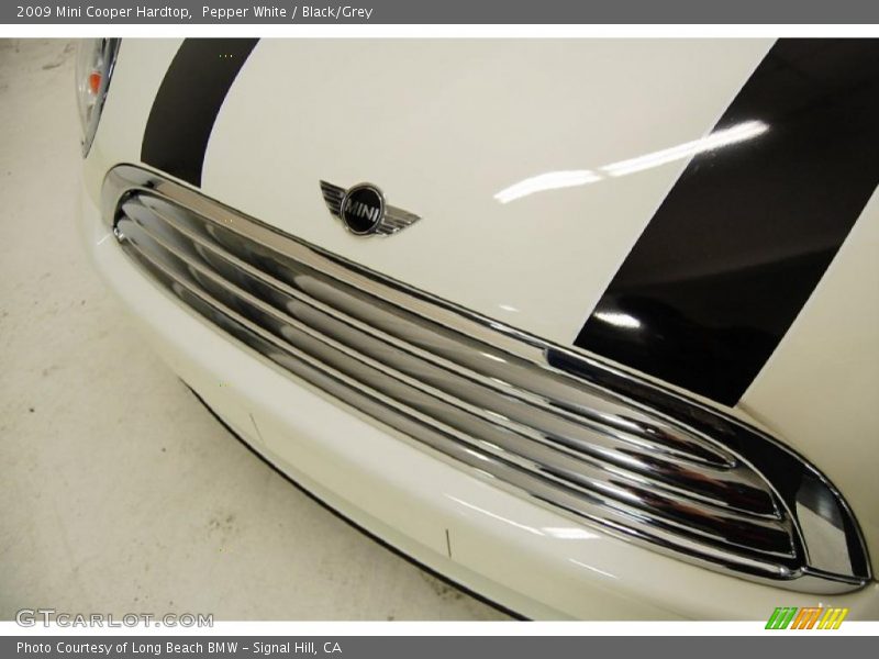 Pepper White / Black/Grey 2009 Mini Cooper Hardtop