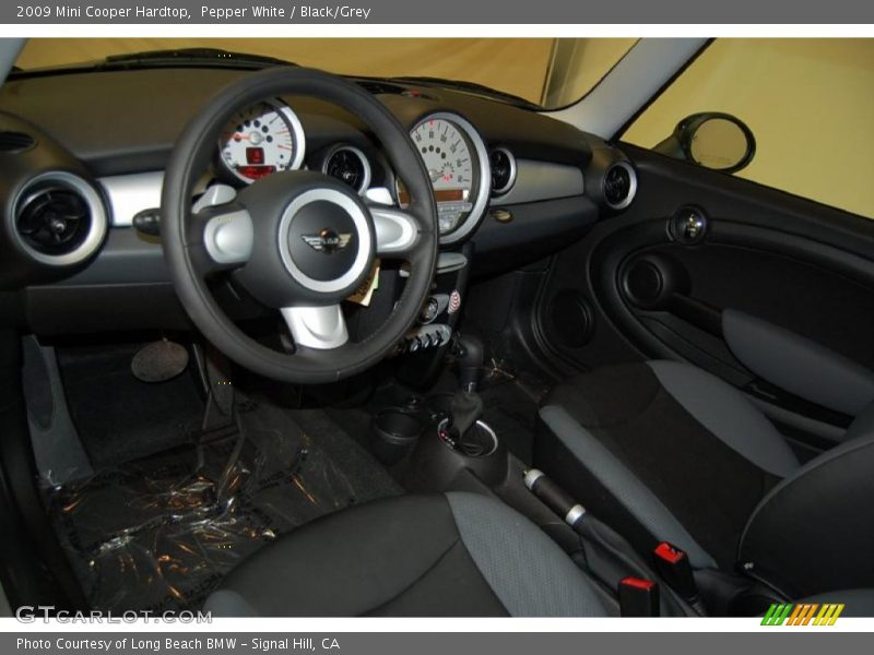 Pepper White / Black/Grey 2009 Mini Cooper Hardtop
