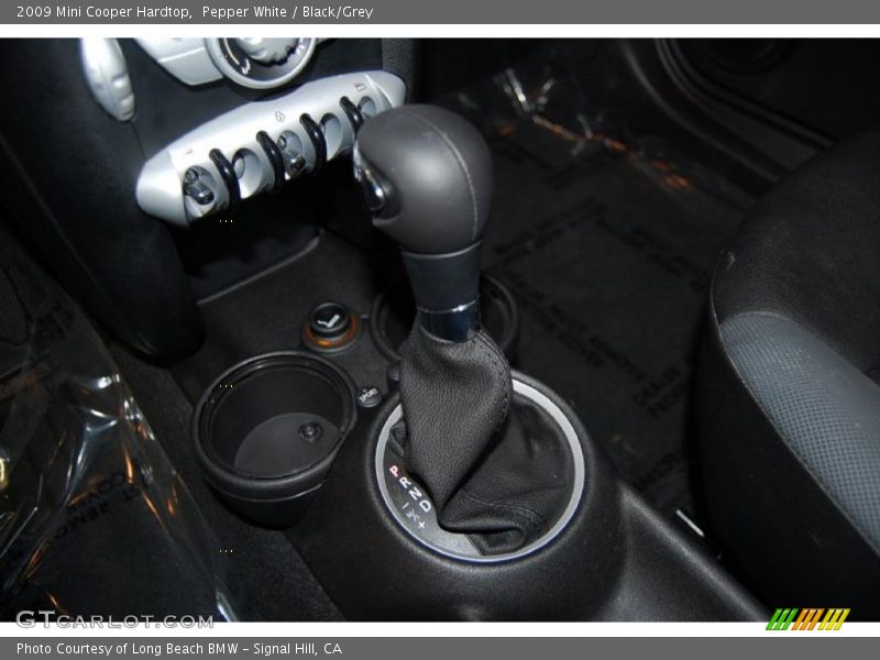 Pepper White / Black/Grey 2009 Mini Cooper Hardtop