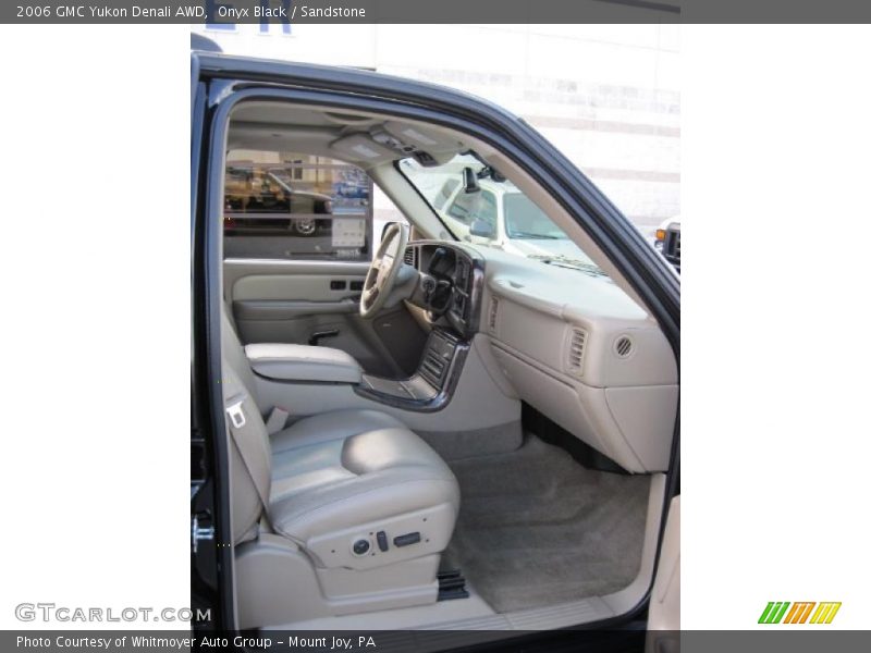 Onyx Black / Sandstone 2006 GMC Yukon Denali AWD