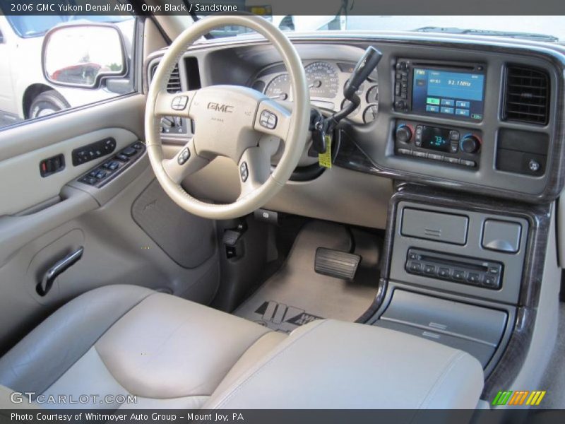 Onyx Black / Sandstone 2006 GMC Yukon Denali AWD