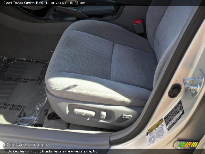 Lunar Mist Metallic / Stone 2004 Toyota Camry LE V6