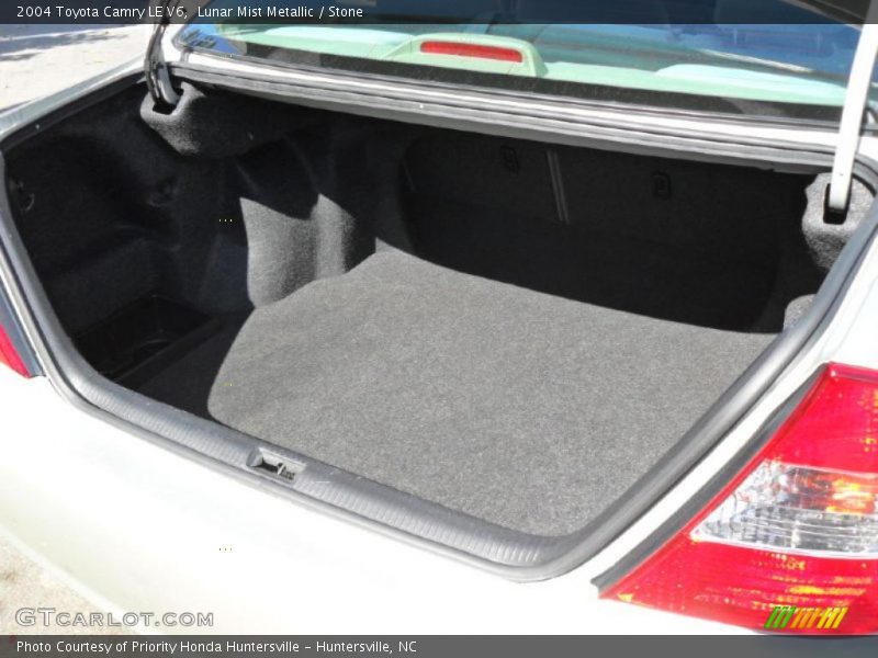 Lunar Mist Metallic / Stone 2004 Toyota Camry LE V6