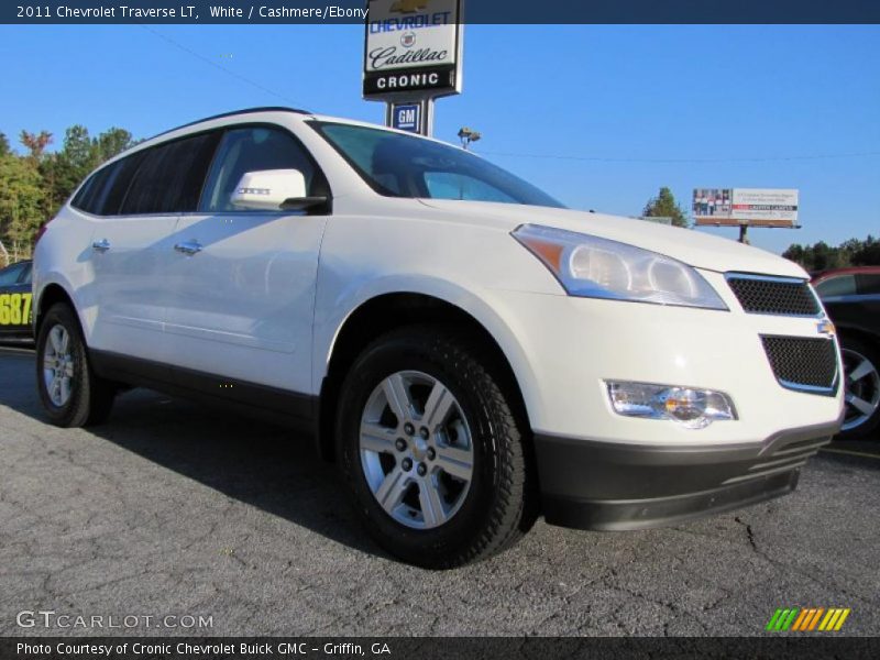 White / Cashmere/Ebony 2011 Chevrolet Traverse LT