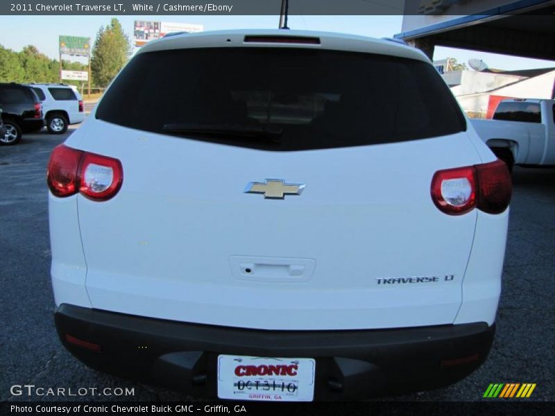 White / Cashmere/Ebony 2011 Chevrolet Traverse LT