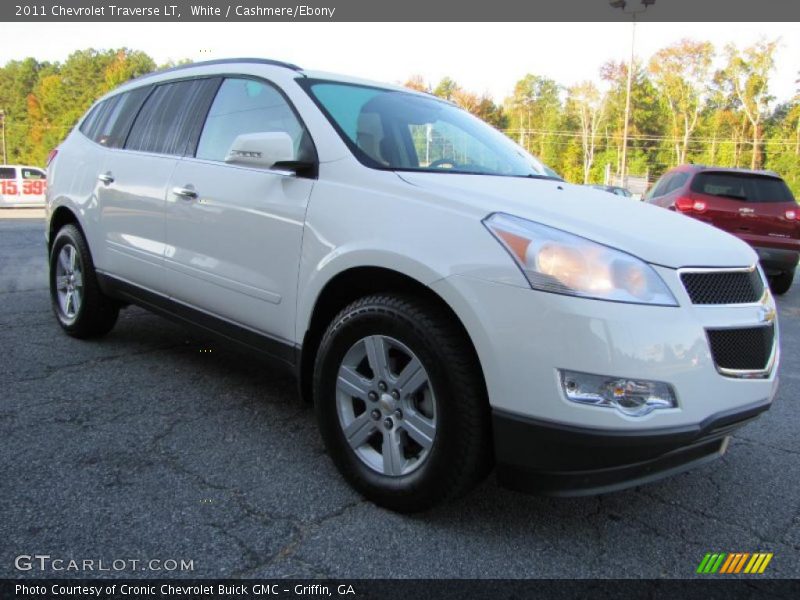 White / Cashmere/Ebony 2011 Chevrolet Traverse LT