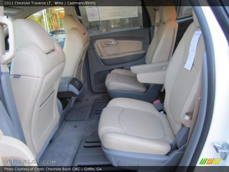  2011 Traverse LT Cashmere/Ebony Interior