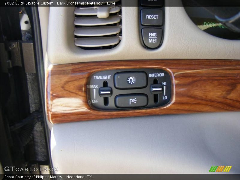 Dark Bronzemist Metallic / Taupe 2002 Buick LeSabre Custom