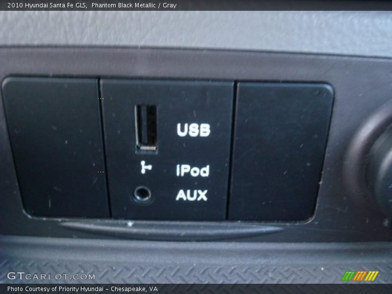 Phantom Black Metallic / Gray 2010 Hyundai Santa Fe GLS