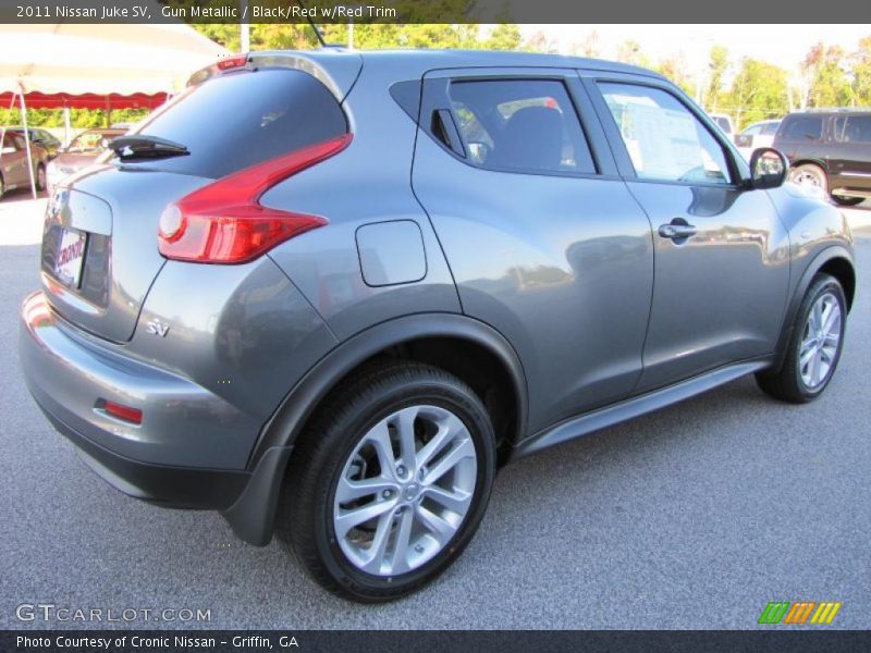 Gun Metallic / Black/Red w/Red Trim 2011 Nissan Juke SV