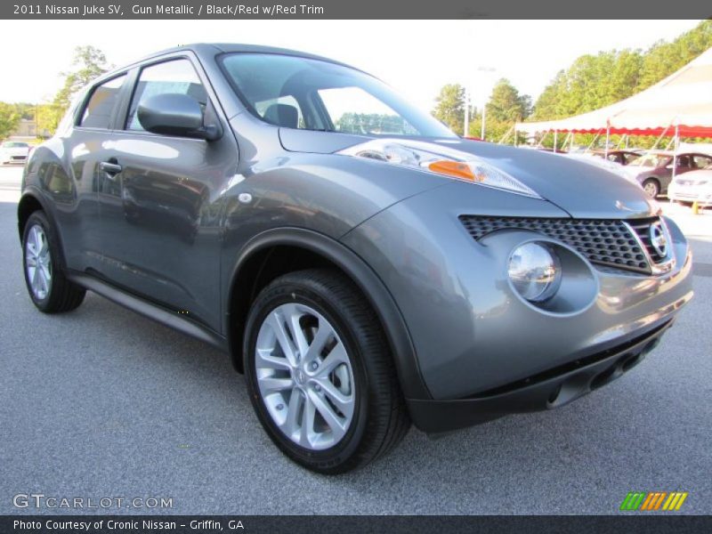 Gun Metallic / Black/Red w/Red Trim 2011 Nissan Juke SV