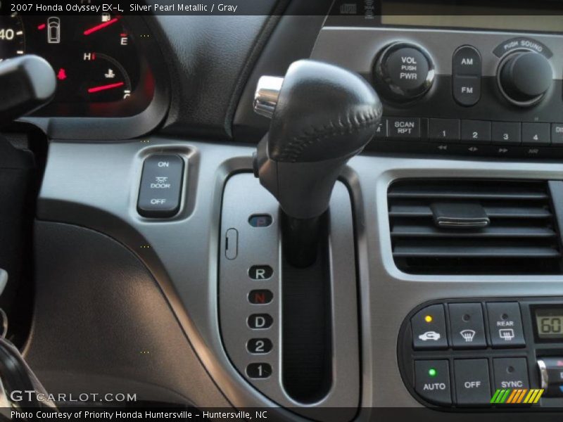 Silver Pearl Metallic / Gray 2007 Honda Odyssey EX-L
