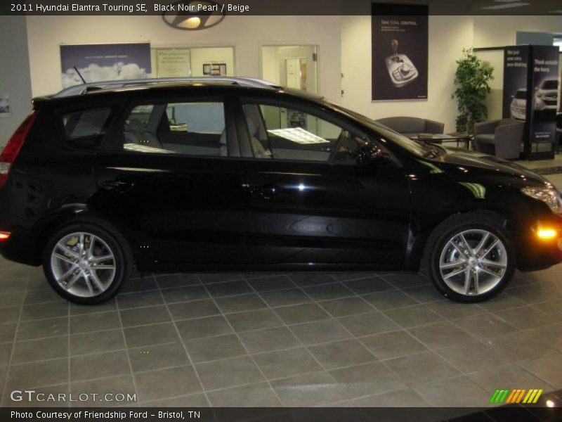 Black Noir Pearl / Beige 2011 Hyundai Elantra Touring SE