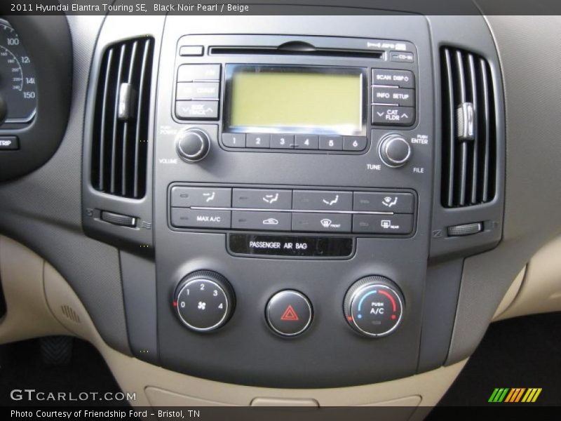 Controls of 2011 Elantra Touring SE