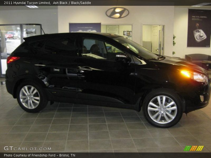 Ash Black / Black/Saddle 2011 Hyundai Tucson Limited