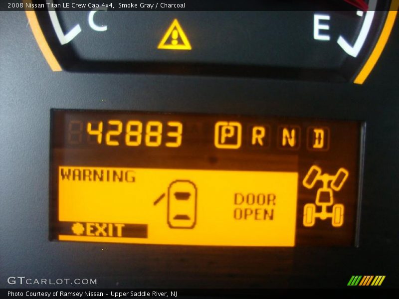 Smoke Gray / Charcoal 2008 Nissan Titan LE Crew Cab 4x4