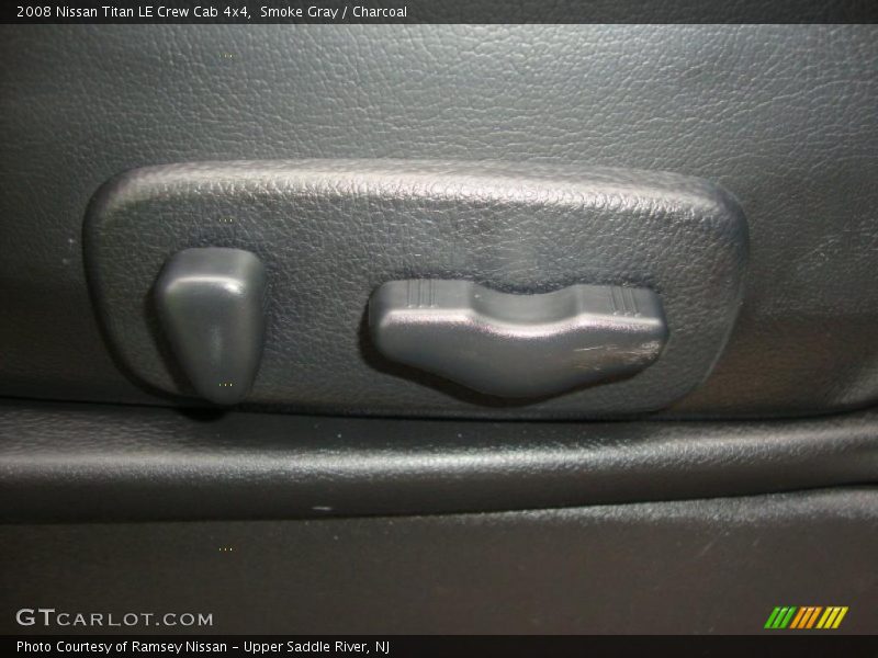 Smoke Gray / Charcoal 2008 Nissan Titan LE Crew Cab 4x4