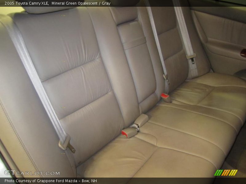 Mineral Green Opalescent / Gray 2005 Toyota Camry XLE