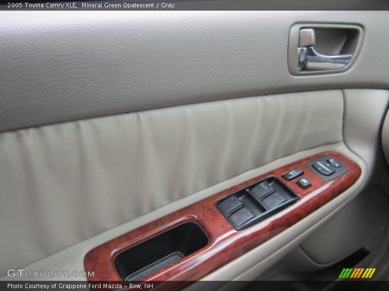 Mineral Green Opalescent / Gray 2005 Toyota Camry XLE