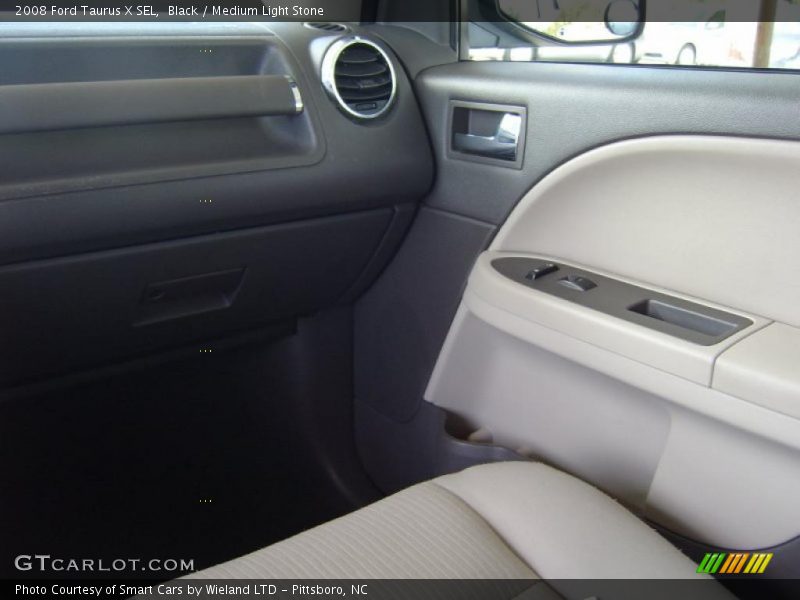 Black / Medium Light Stone 2008 Ford Taurus X SEL