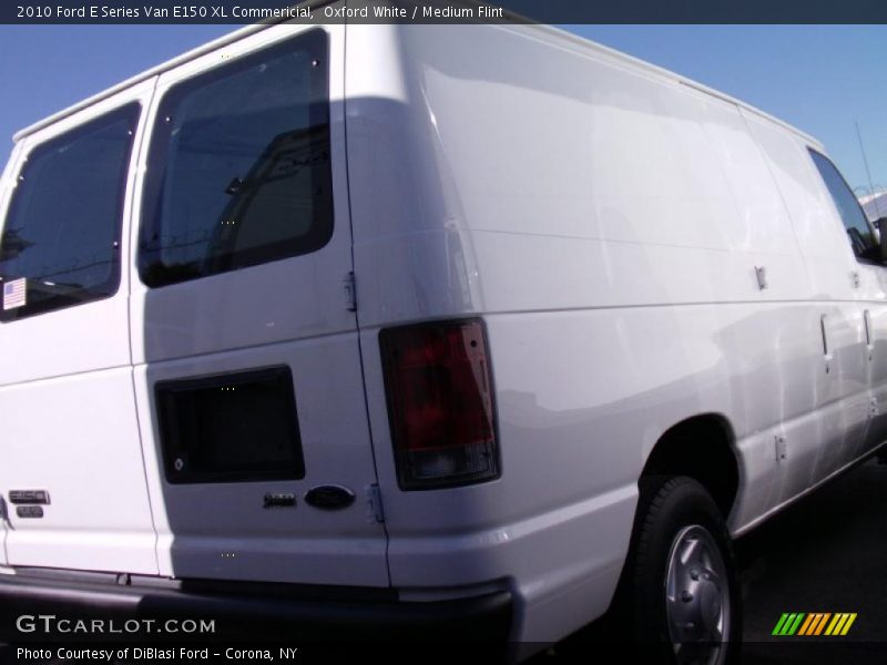 Oxford White / Medium Flint 2010 Ford E Series Van E150 XL Commericial