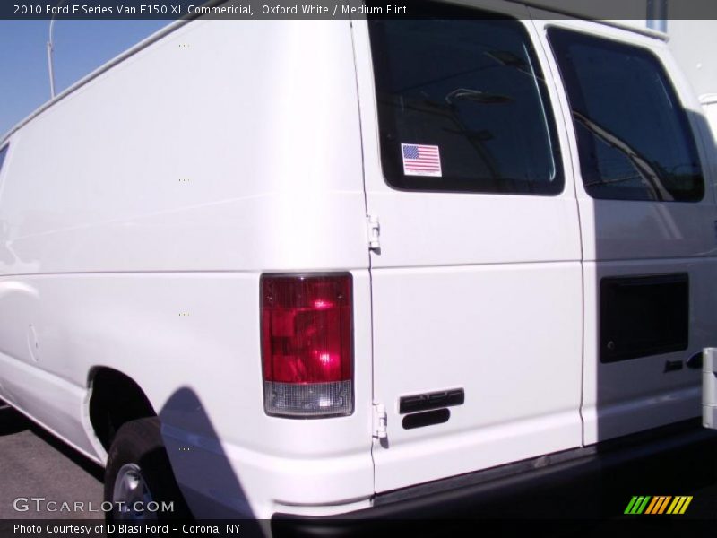 Oxford White / Medium Flint 2010 Ford E Series Van E150 XL Commericial