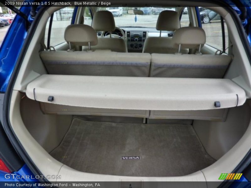 Blue Metallic / Beige 2009 Nissan Versa 1.8 S Hatchback