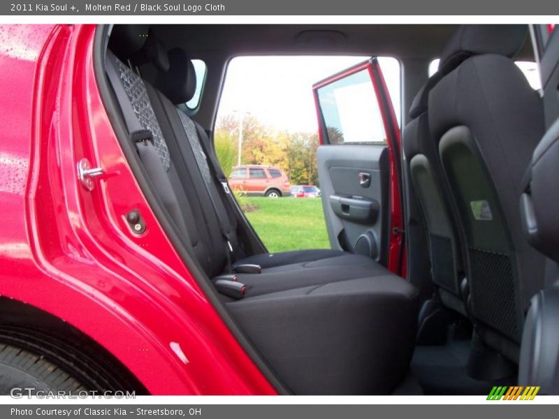 Molten Red / Black Soul Logo Cloth 2011 Kia Soul +