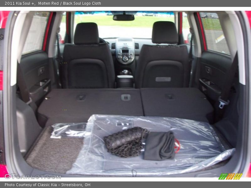 Molten Red / Black Soul Logo Cloth 2011 Kia Soul +