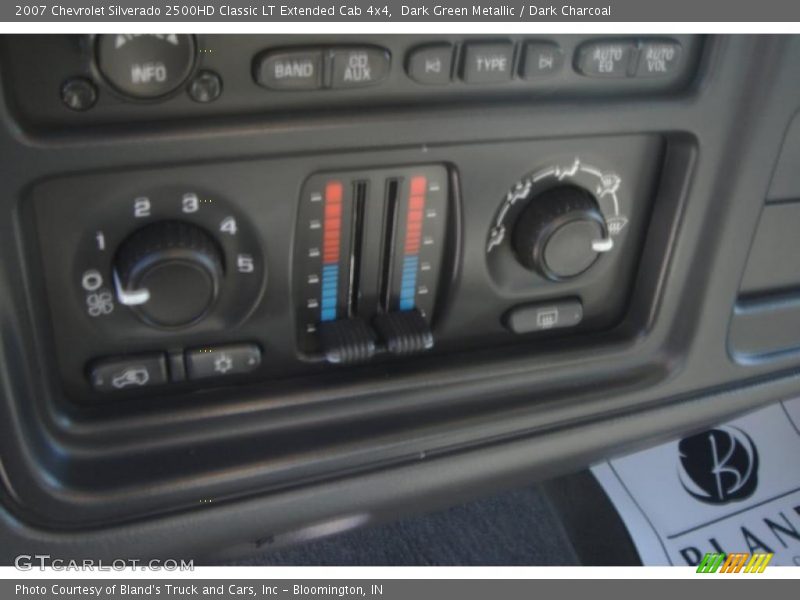Dark Green Metallic / Dark Charcoal 2007 Chevrolet Silverado 2500HD Classic LT Extended Cab 4x4
