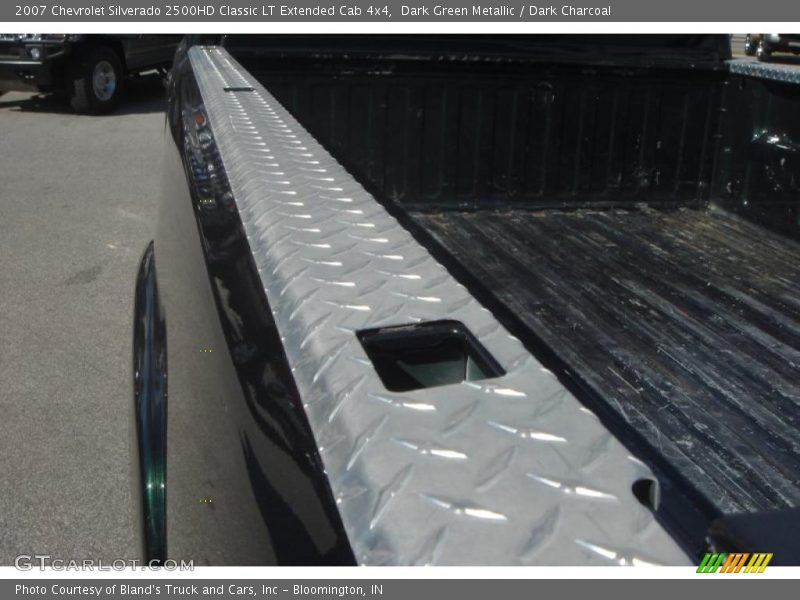 Dark Green Metallic / Dark Charcoal 2007 Chevrolet Silverado 2500HD Classic LT Extended Cab 4x4