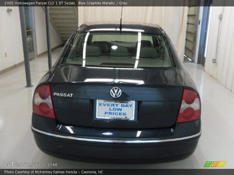 Blue Graphite Metallic / Grey 2005 Volkswagen Passat GLS 1.8T Sedan