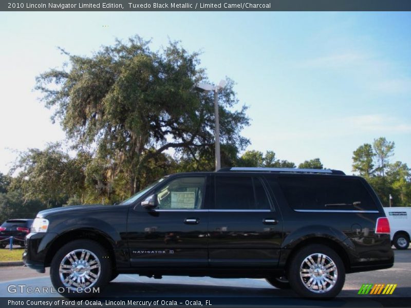 Tuxedo Black Metallic / Limited Camel/Charcoal 2010 Lincoln Navigator Limited Edition
