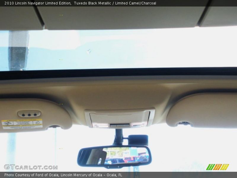 Tuxedo Black Metallic / Limited Camel/Charcoal 2010 Lincoln Navigator Limited Edition